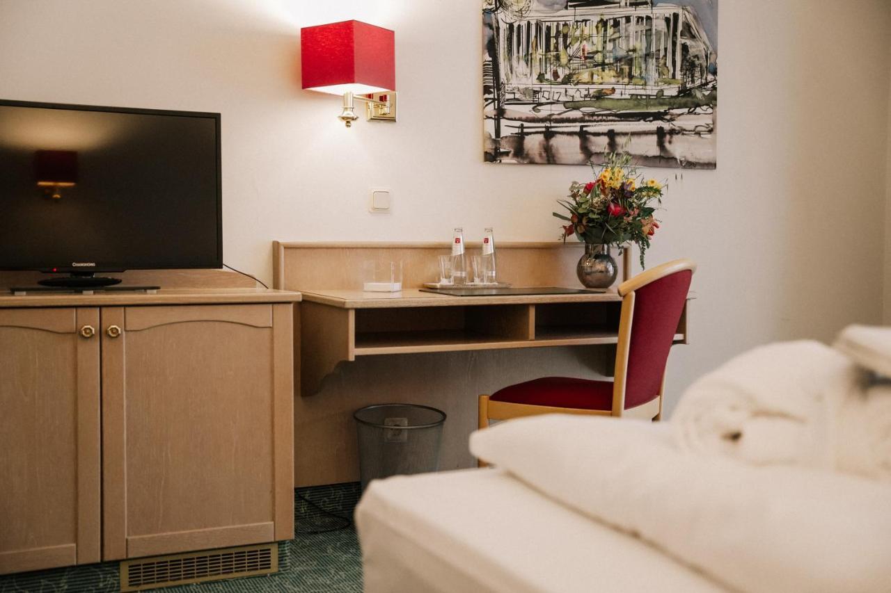 Landhotel Waldhaus Laubach  Eksteriør billede